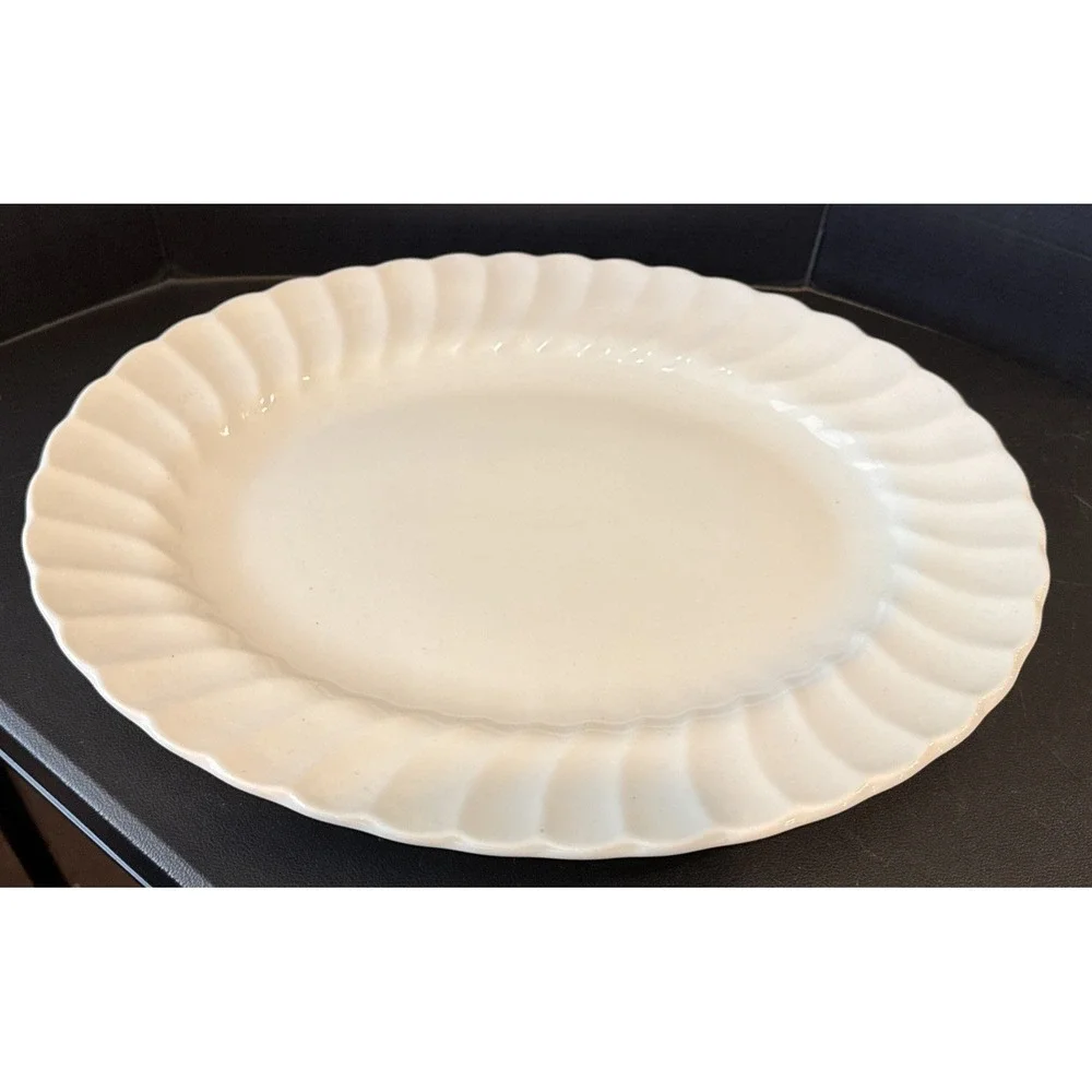 Churchill England Staffordshire White Fluted Swirled Edge Platter Serving‎ 14